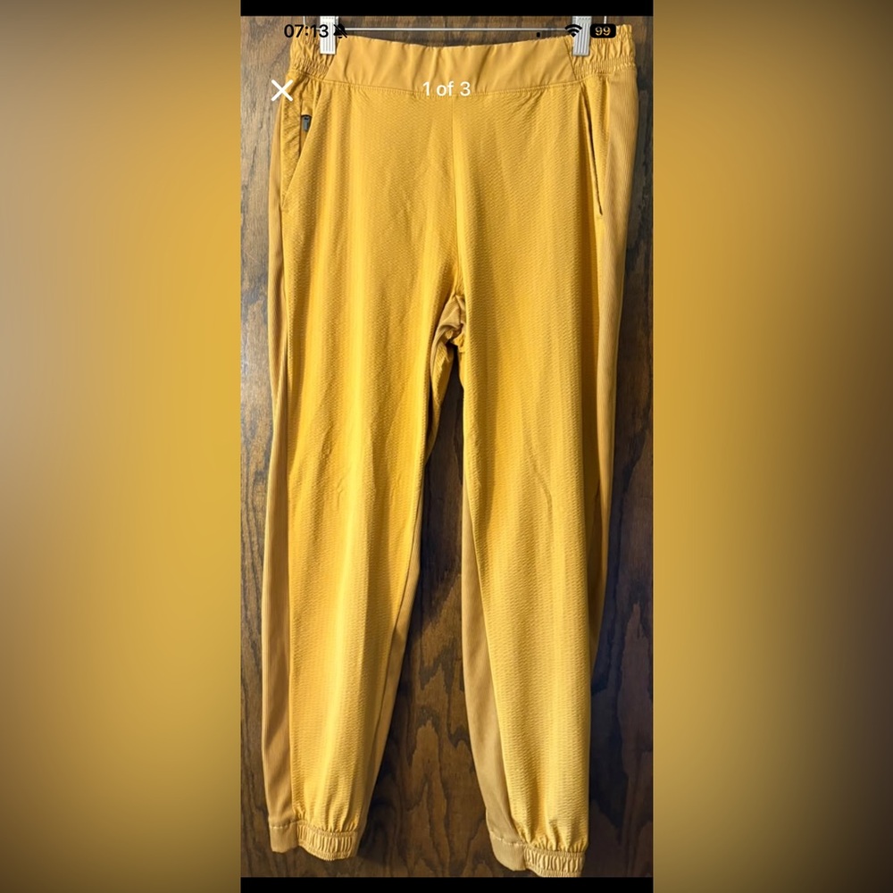 Athleta Textured Brooklyn Jogger